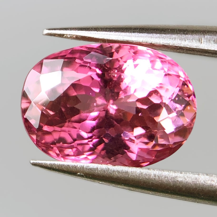 ピンク トルマリン 2.565ct ◇ ソーティング付き ルース ピンク トルマリン 2.565ct ◇ ソーティング付き ルース