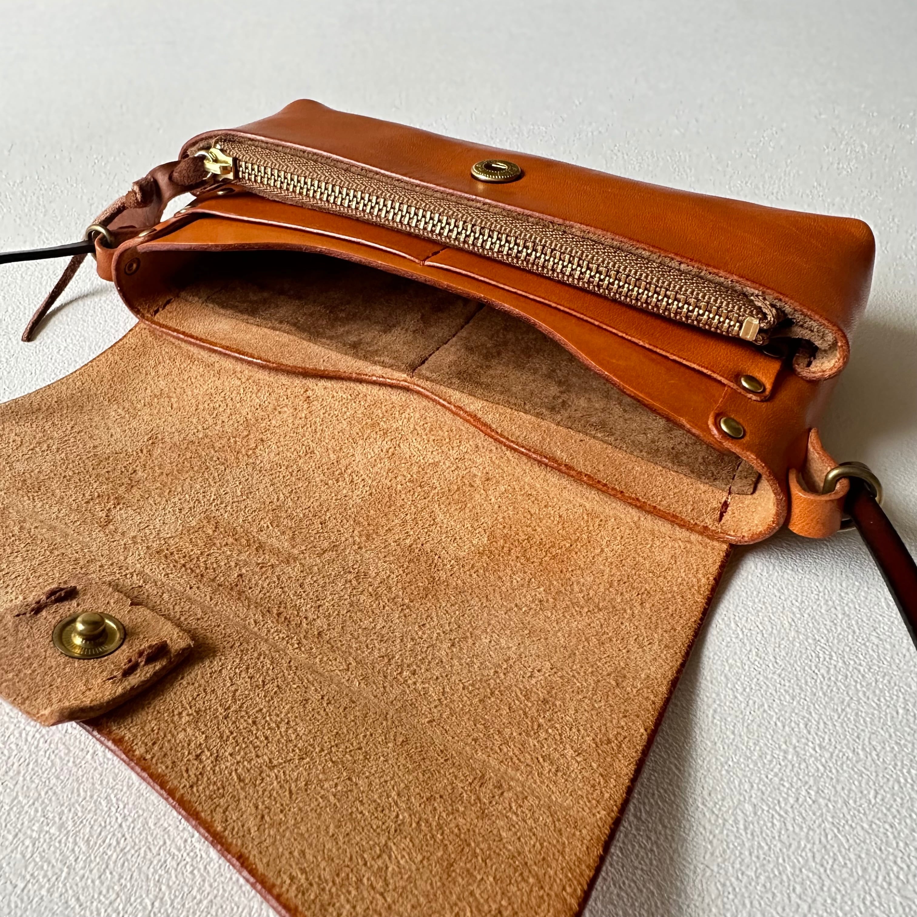 財布（ショルダー付き） eureka leathercraft ユリカレザークラフト