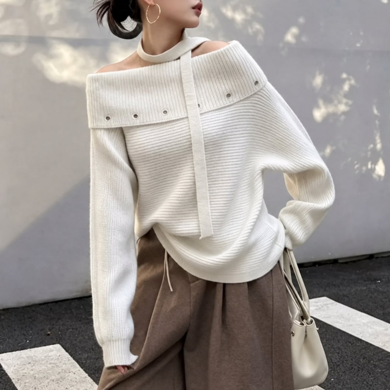 Off-Shoulder Belted Knit 01496