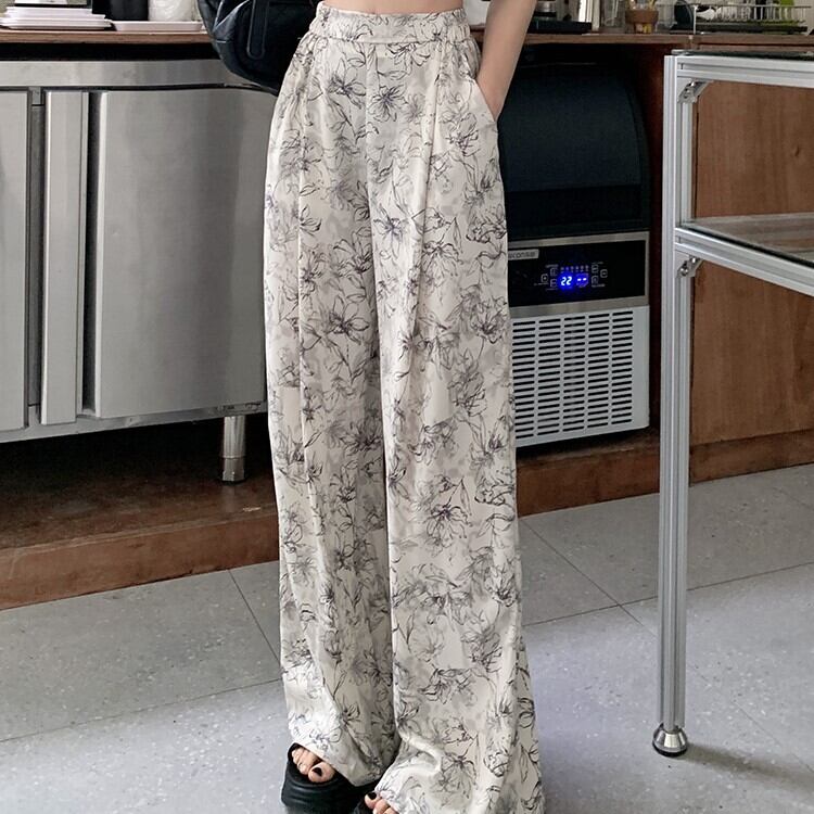 パンツ レディース 2色 ガウチョパンツ ワイドパンツ シフォン かわいい 大人可愛い 上品 エレガント 清楚 フェミニン おしゃれ お洒落 綺麗 おとな ナチュラル こなれ感 ラブリー キュート ガーリー ルーズ リラックス レトロ ロマンチック 抜け感 華やか 主役級 存在感 花柄 フラワー OL 通勤 学生 通学 デート お出かけ 女子会 カフェ巡り 街歩き お買い物 S M L XL ホワイト 白 ブラック 黒 春 夏 20代 30代 40代 韓国 韓国系 着回し 体型カバー インスタ 送料無料