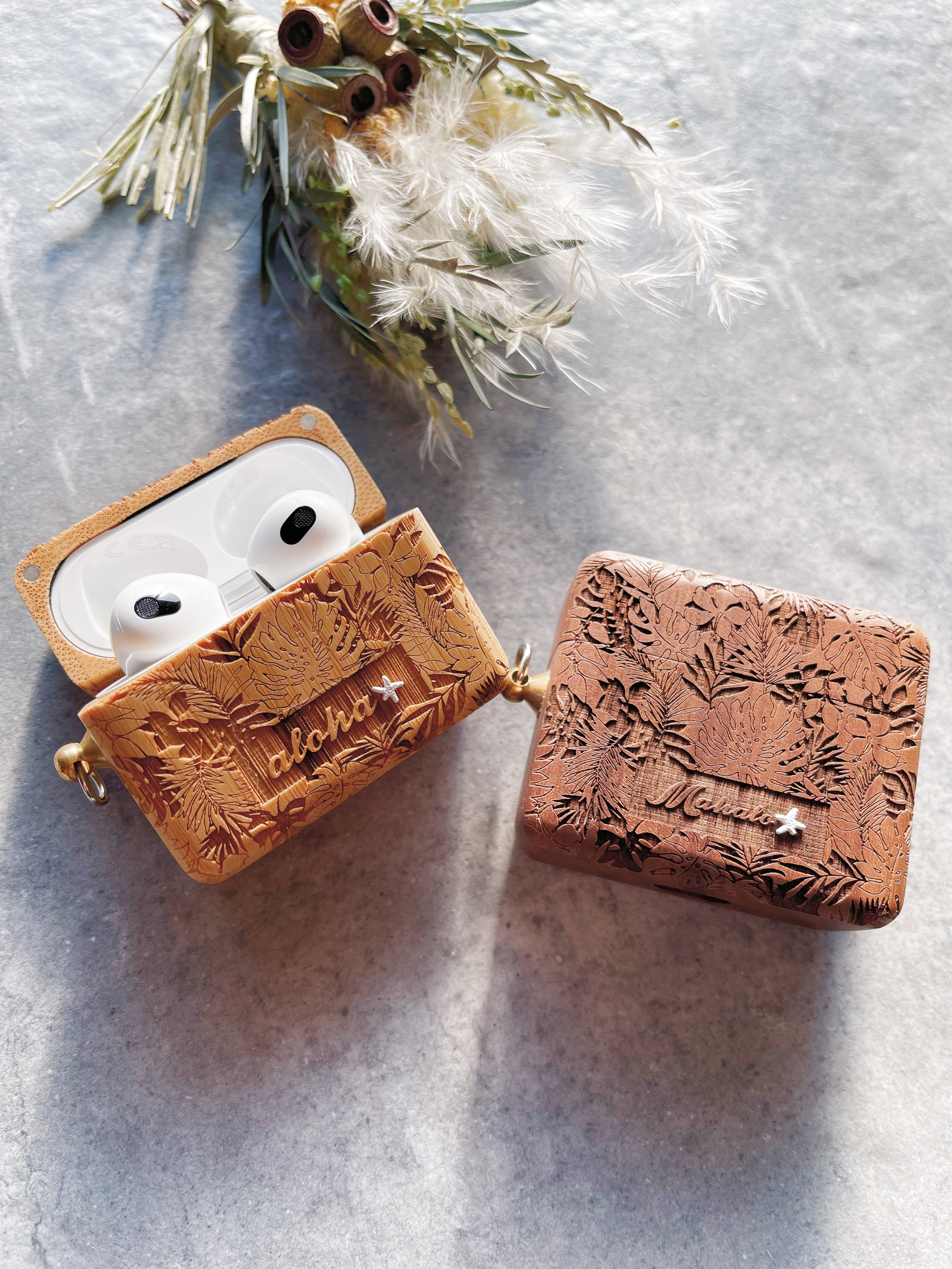 AirPods第89世代　誰も使ってないのでお買い上げ待ってます！ AirPods,Pro,第3世代 wood case(paradise flower) | ALOHA GLASS