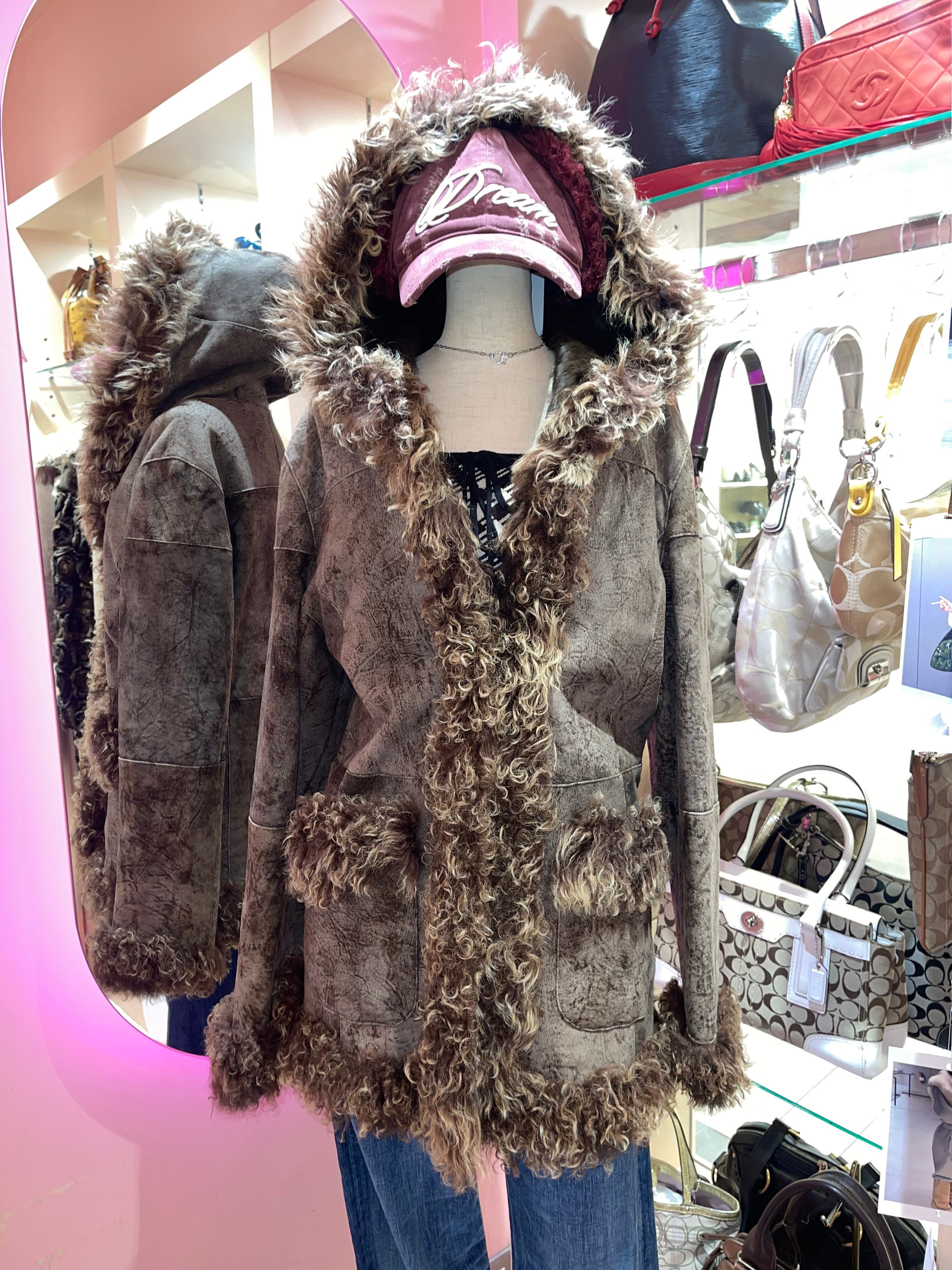 FUR | TSUKI BOUTIQUE