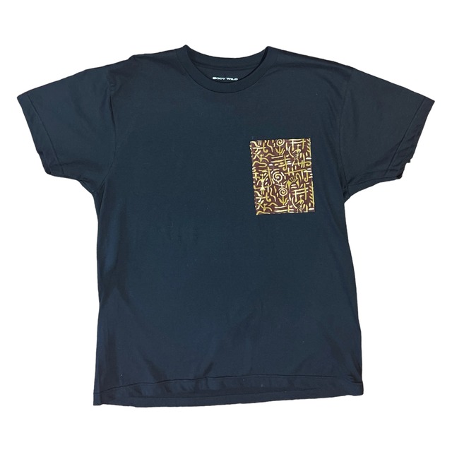 【寄付額入り】サリーポケットTシャツ ブラック