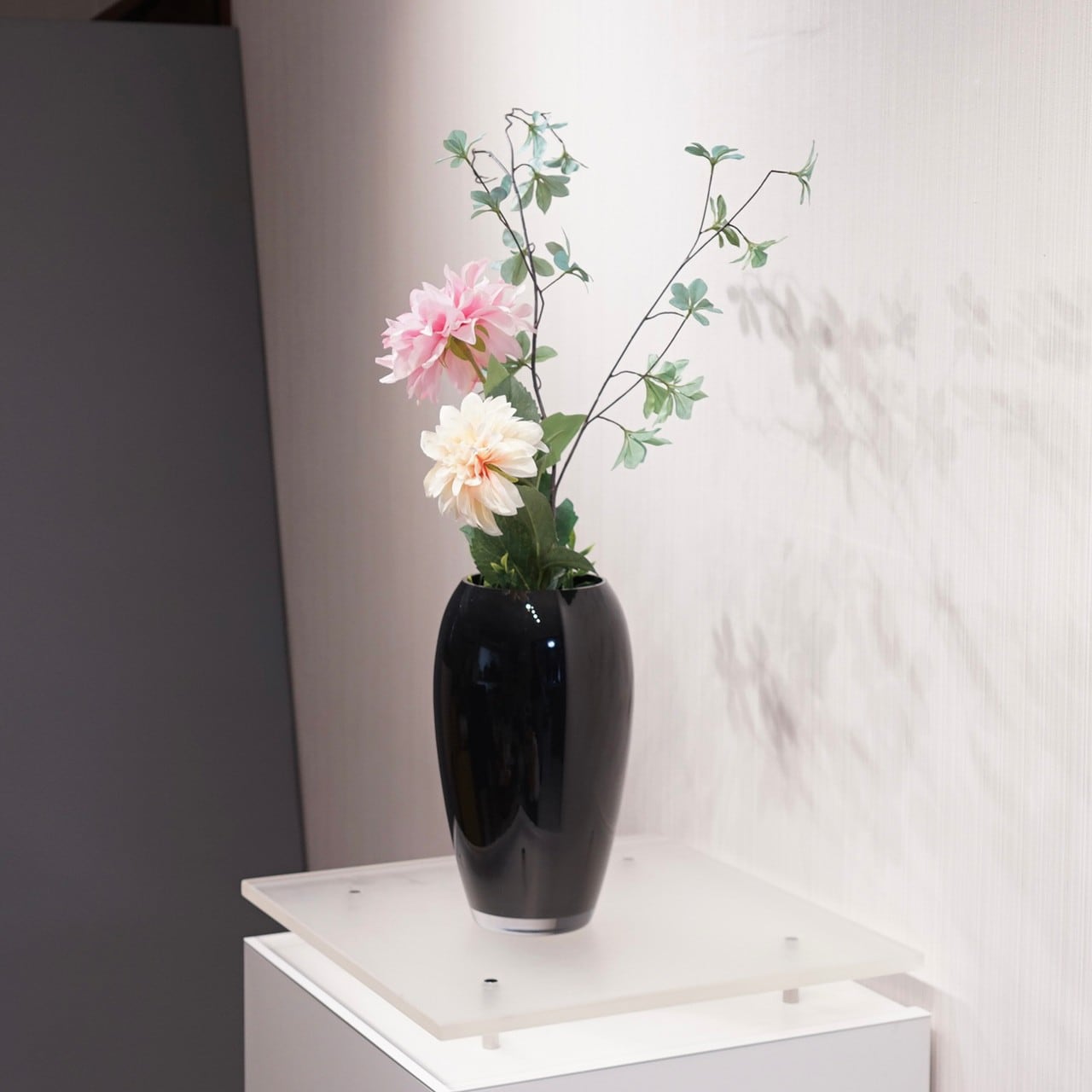 中古】フラワーベース ブラック ガラス 造花付き 花瓶 北欧 ナチュラル