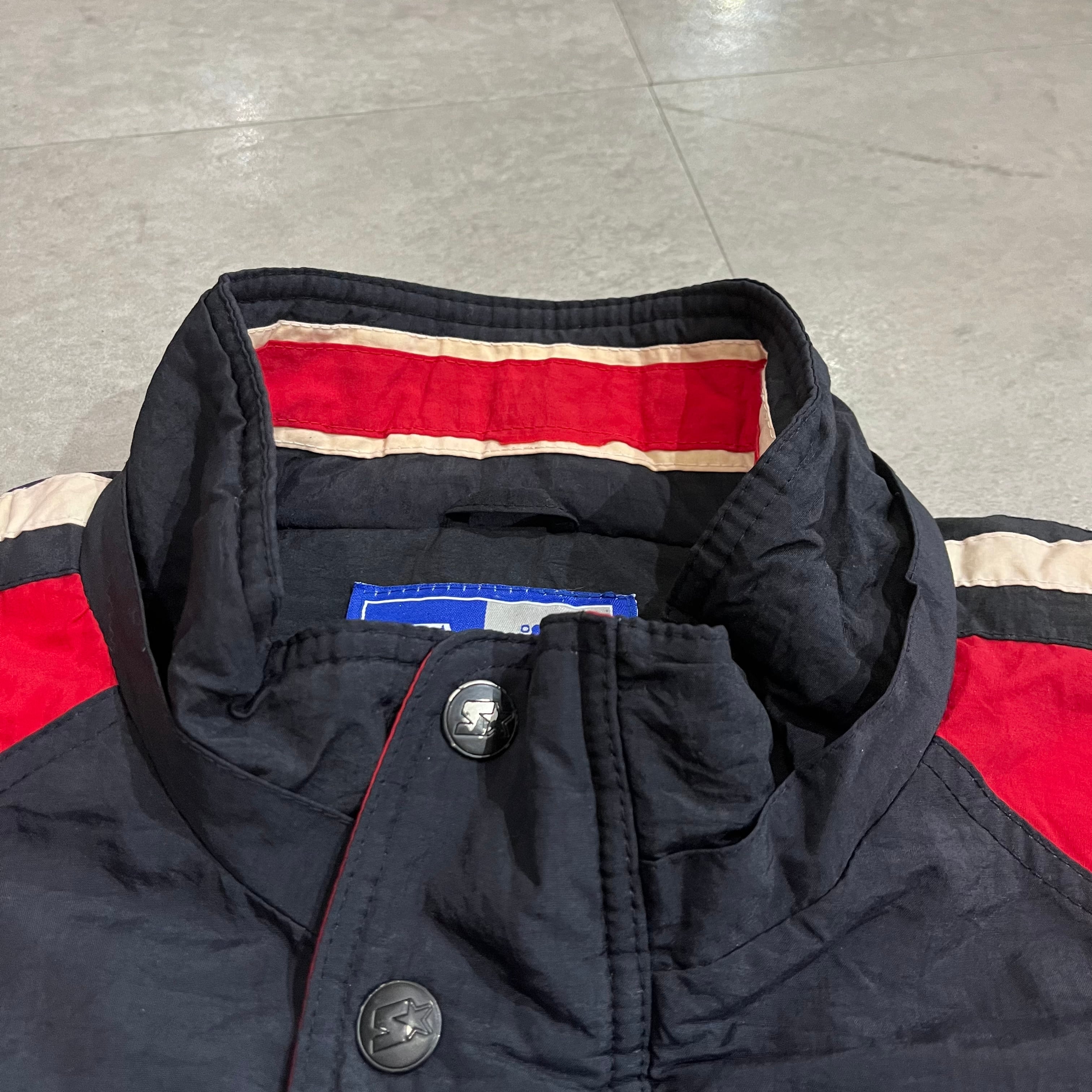 size:XL【 CHICAGO BULLS 】シカゴ・ブルズ ナイロンジャケット size:XL【 CHICAGO BULLS 】シカゴ・ブルズ ナイロンジャケット