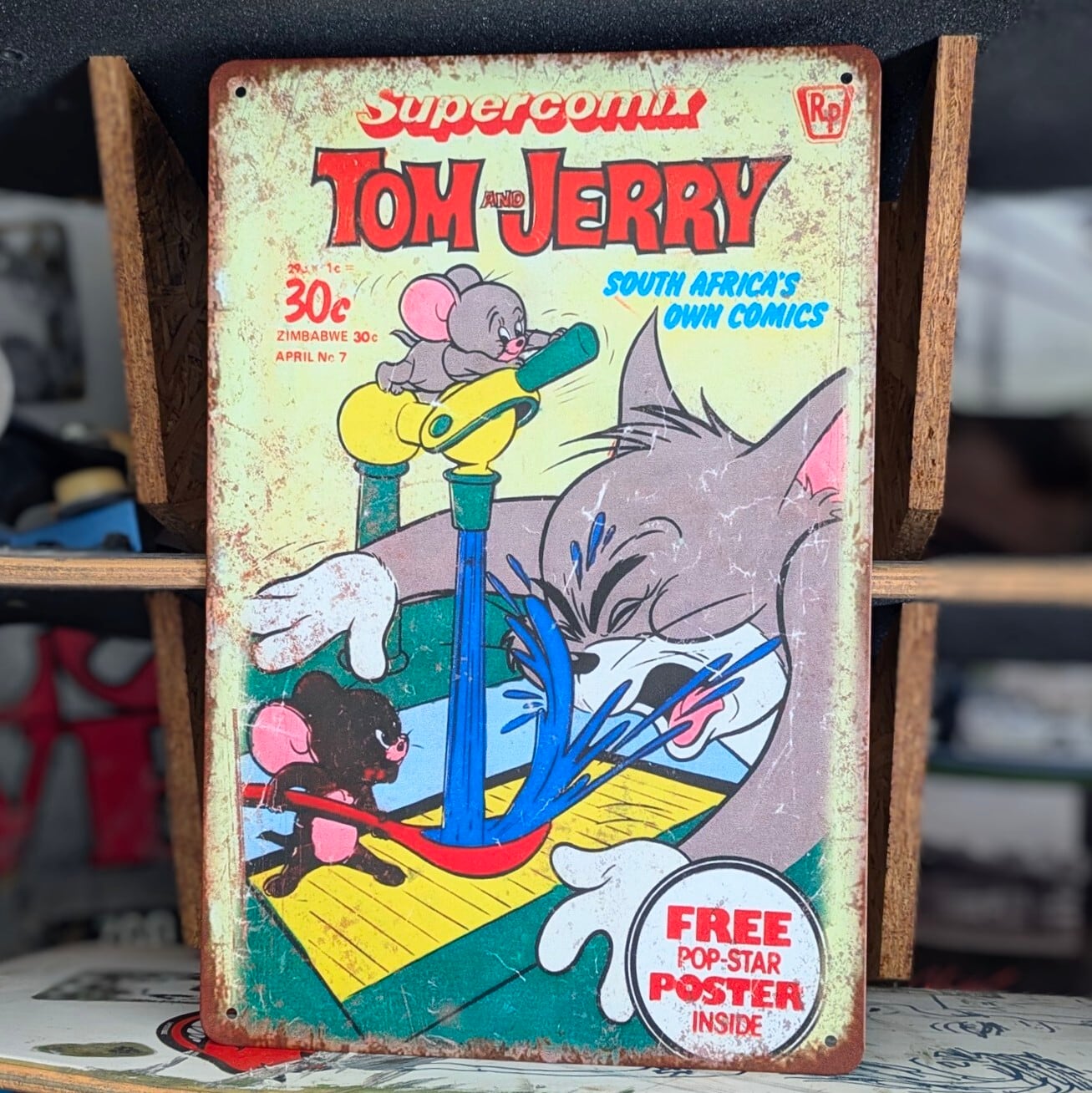 送料無料!ちょうどいいブリキ看板【 Tom and Jerry ( トムとジェリー )】トムジェリ / METAL SIGN / メタルサイン / ブリキ看板 / サインボード / ビンテージ加工 〚アメリカン雑貨 アメトイ〛
