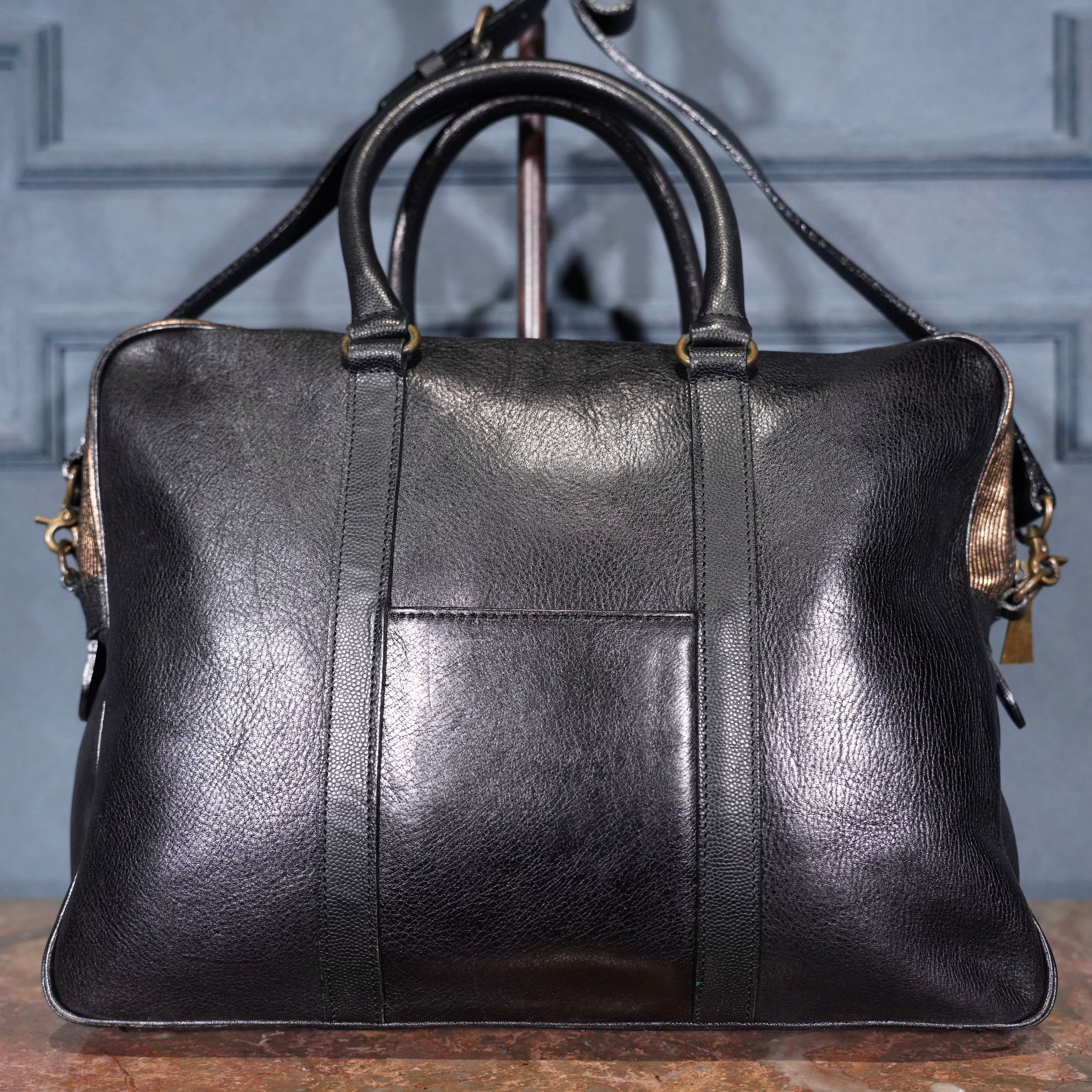 Jean paul GAULTTER ビジネスバッグ　レザー　ハンドバッグ　ロゴ Jean Paul GAULTIER LOGO EMBOSSED DESIGN LEATHER 2way SHOULDER