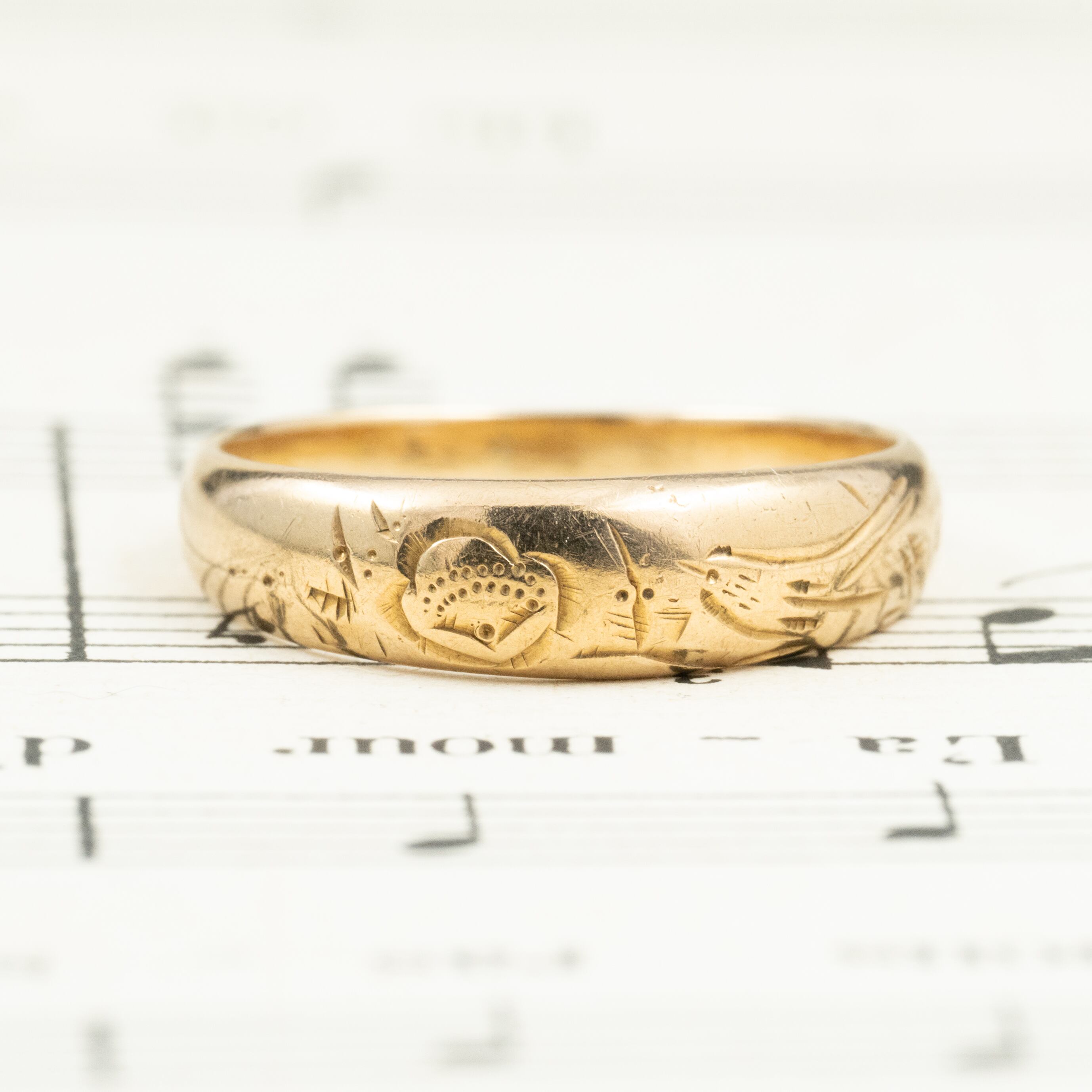 日本の作品】昭和レトロ 梅 鳥 吉祥デザイン 和彫り リング 〜細部に