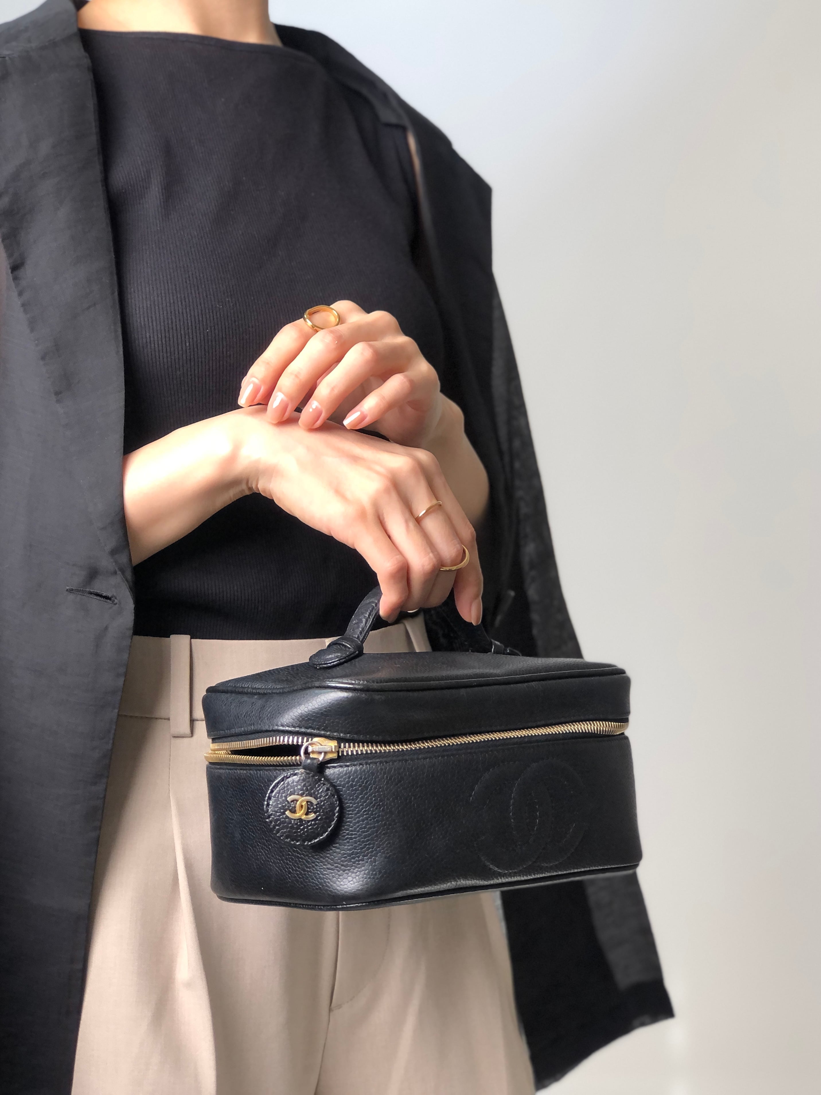 美品☆CHANEL バニティバッグ　オールレザー　ブラック　ヴィンテージ CHANEL シャネル ハンドバッグ ブラック ココマーク レザー バニティ