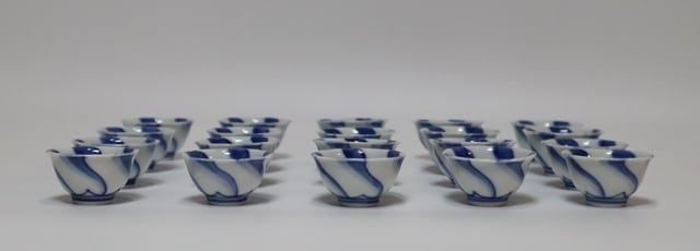 永楽善五郎造 染付捻酒盃 20客 | 賢祥堂 うつわ店