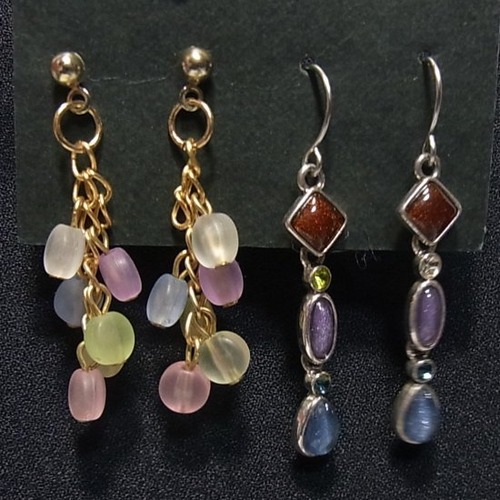 下がって揺れるピアス2ペアセット　コスチュームジュエリー格安セール　K1113P