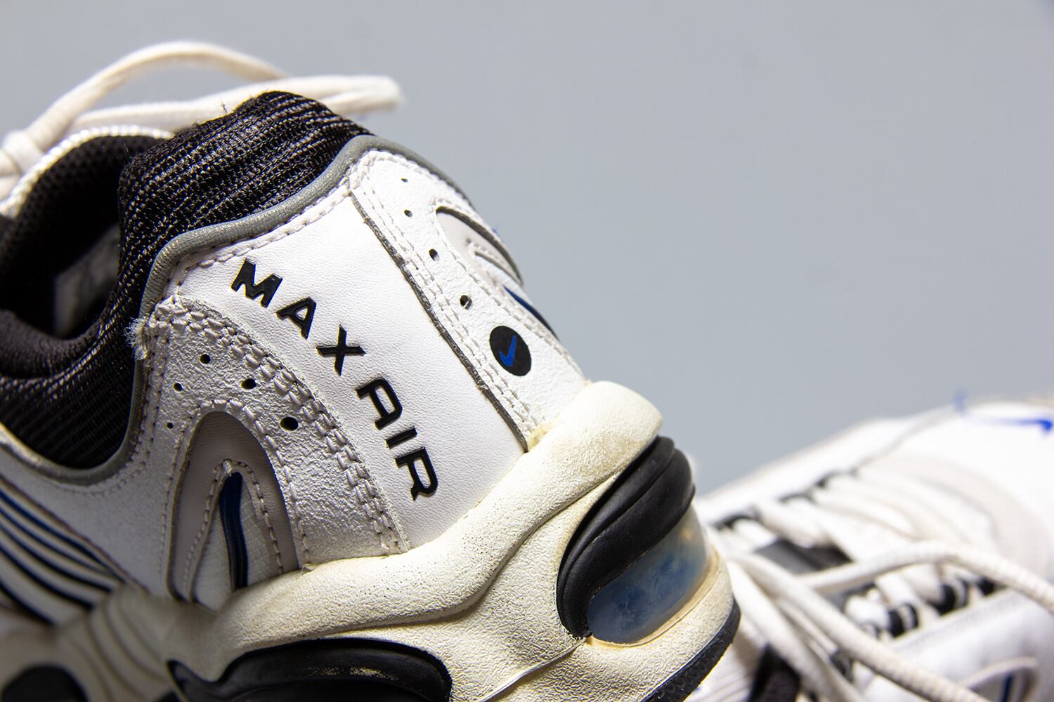 NIKE AIR MAX TAILWIND Ⅳ | PLAYGROUND | スニーカーショップ