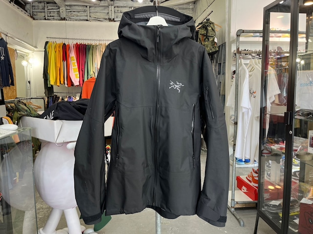 ARCTERYX BETA JACKET BLACK MEDIUM 56231