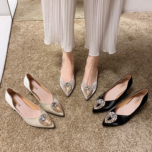 ラインストーンシングルシューズ女性2020新しい女性の靴バージョンの新鮮な気質のエンドウ豆の靴野生の足の穏やかなスクープシューズ潮 部族の婦人靴0503442