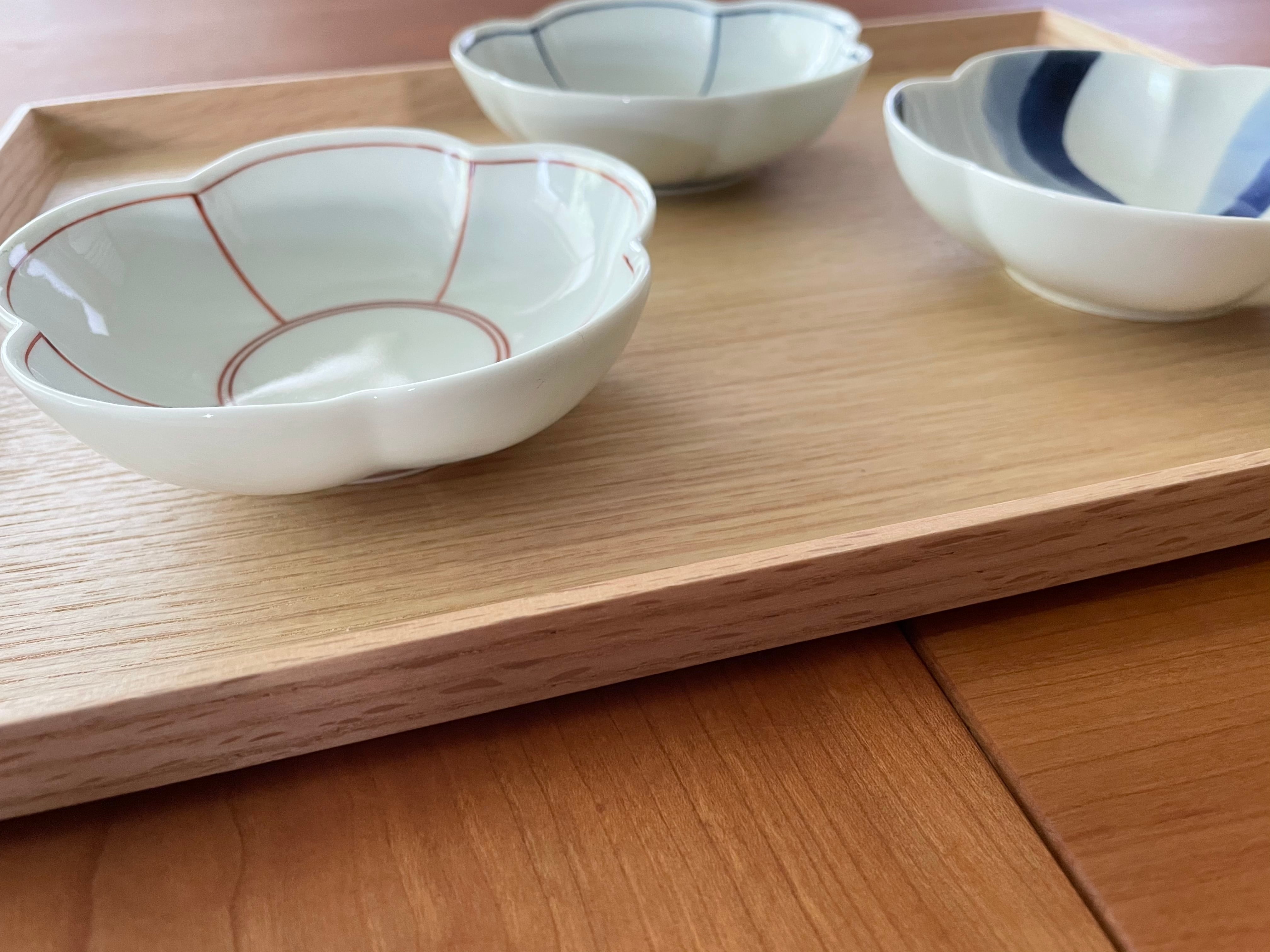 有田焼 花型小鉢 (赤線描き) | FUCHIGAMI TOJIKI