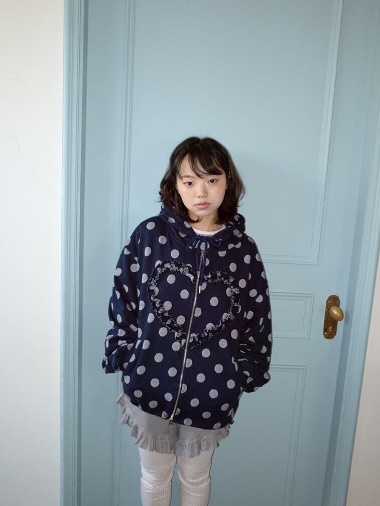☆IVE レイ 着用！！【Funfromfun】FRILL HEART HOODIE, DOT NAVY | もごつ