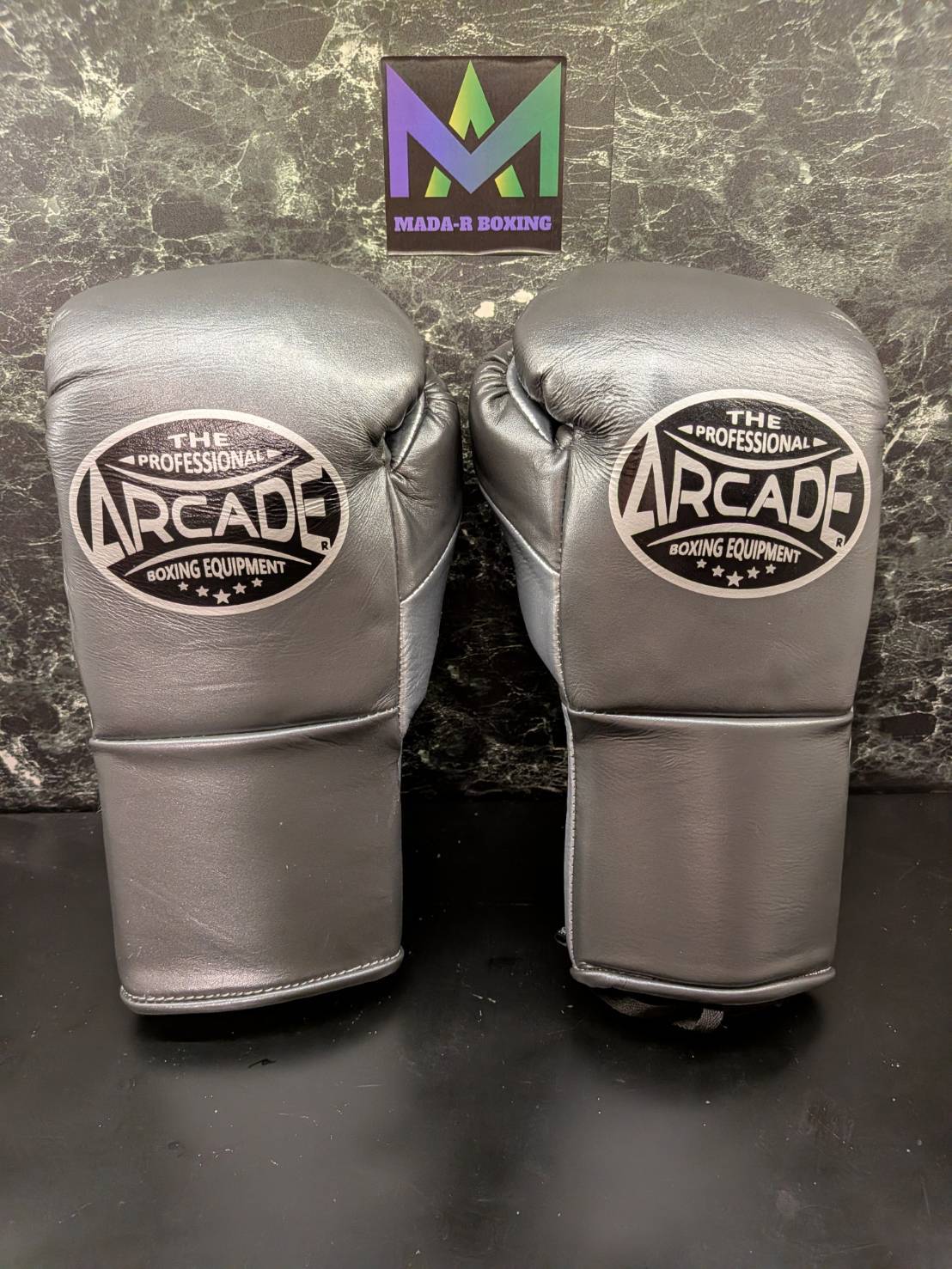 PROタイプ 10・12ozグローブ | MADA-R ＆ ARCADE JAPAN