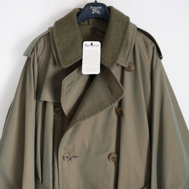 Vintage Burberrys Single Raglan Trench Coat