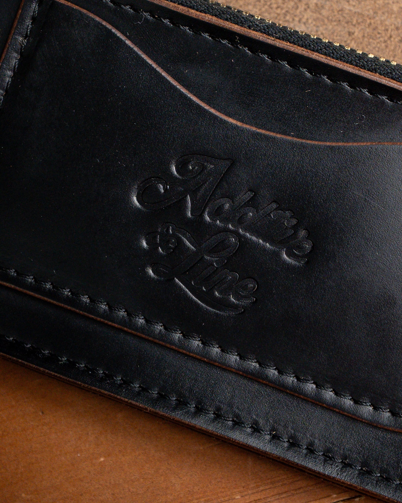 Additive and Line】Tracker Wallet TW-004 Horween Chromexcel 3層