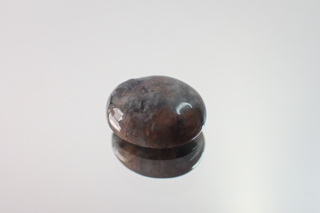 ユーパーライト　2.45ct　[C2‐668]