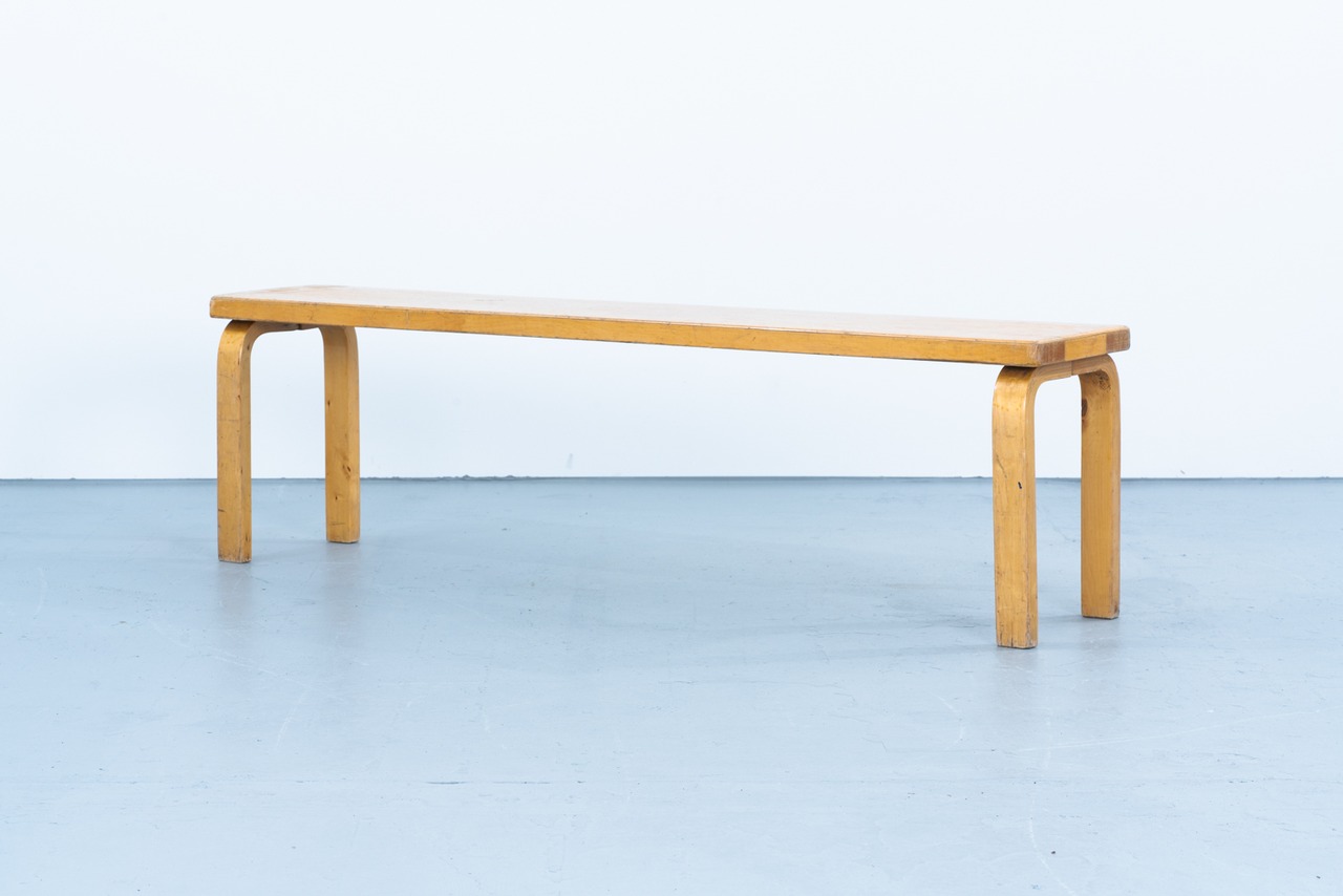 Alvar Aalto  | No.122 Bench