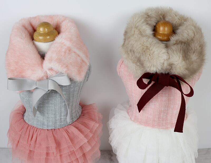 SALE】ふわふわケープ 2color / 犬 ケープ ファー ペット 猫 マフラー