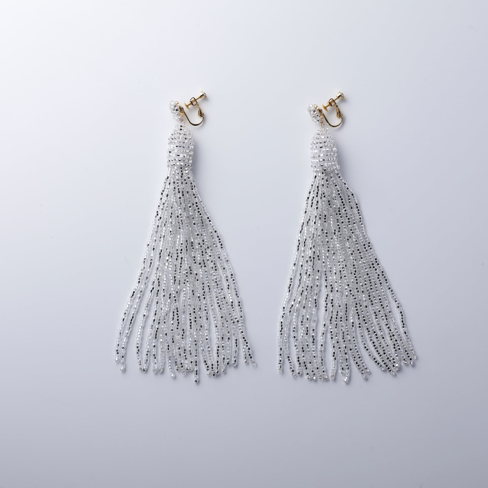 シルバーロングタッセル