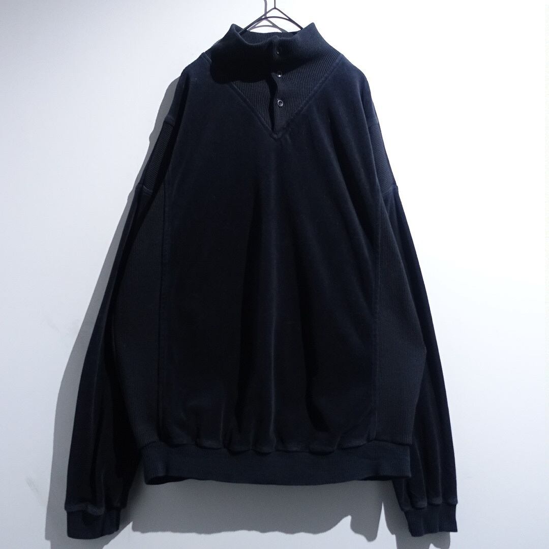 Black Velour Switching Design High Neck Knit