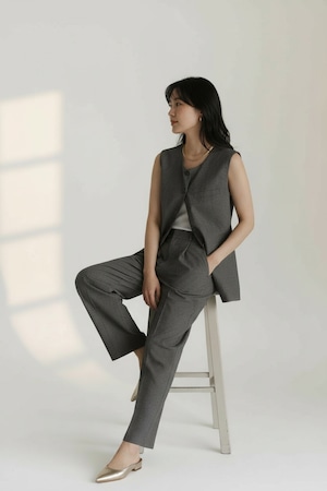 リネン混ロングベスト×パンツセットアップ