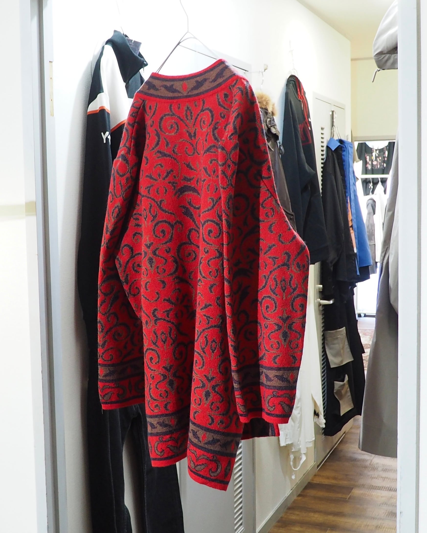 1990s Beautiful Oriental pattern vintage knit cardigan