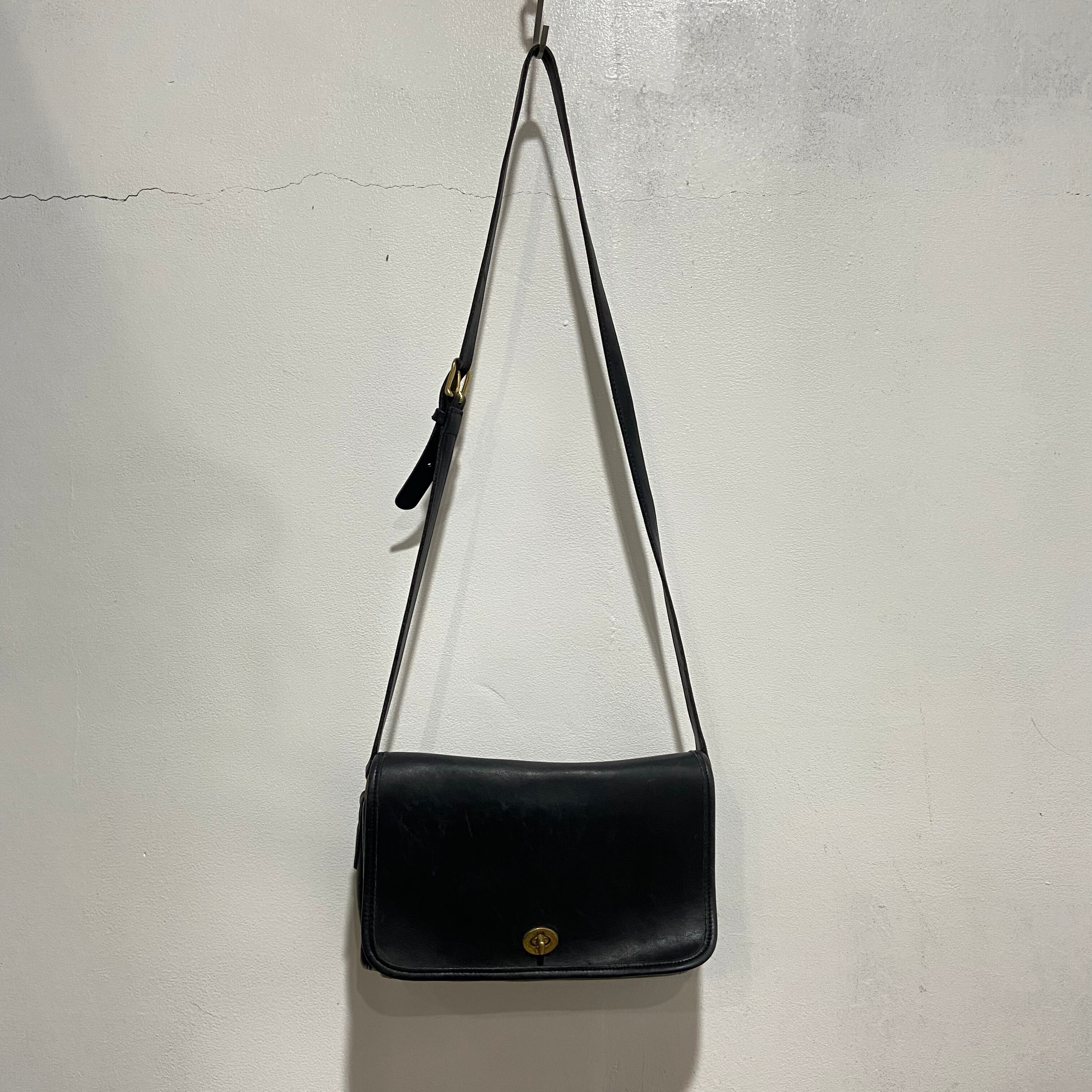 『送料無料』COACH コーチ　レザーショルダーバッグ　オールドコーチ　90s ビンテージ | 古着屋 Uan powered by BASE