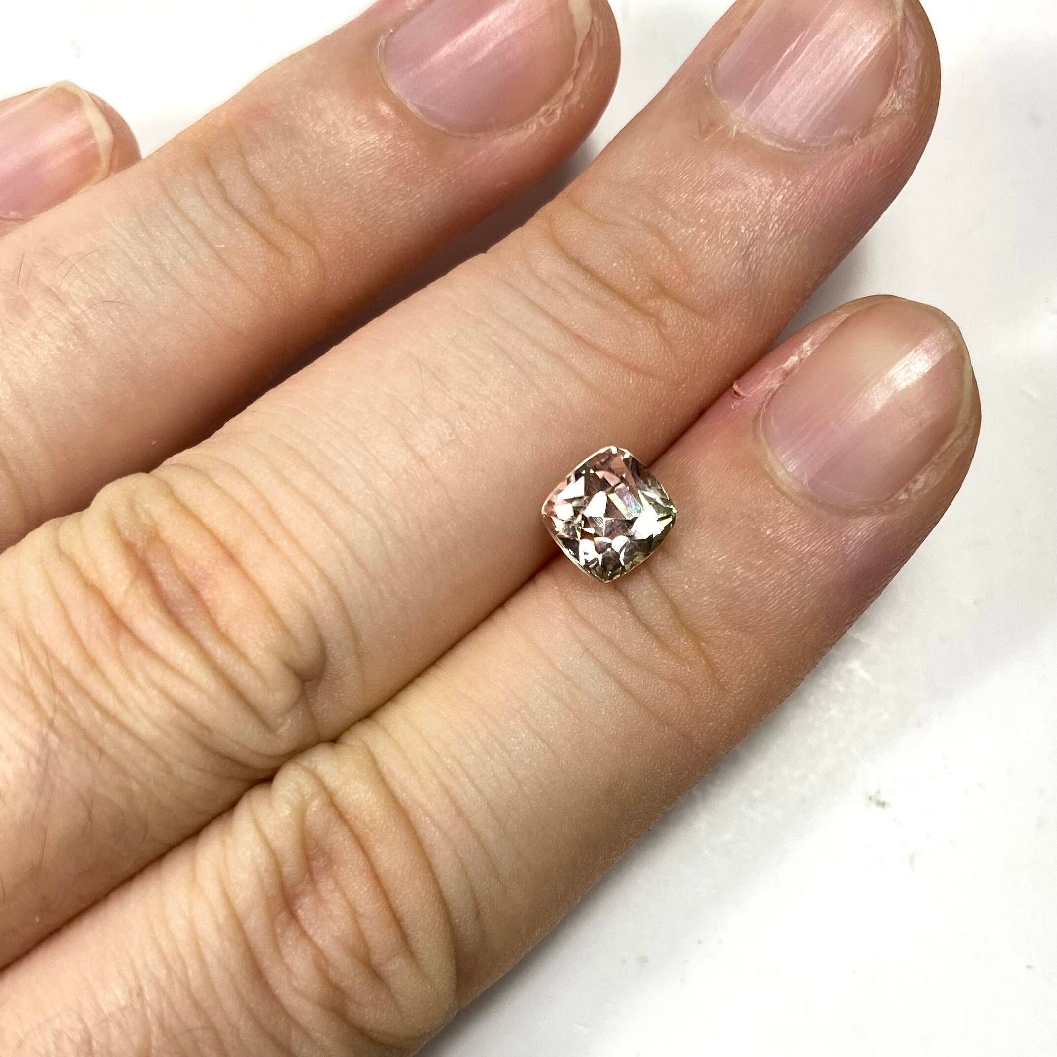 印象派画家の庭園 トルマリン