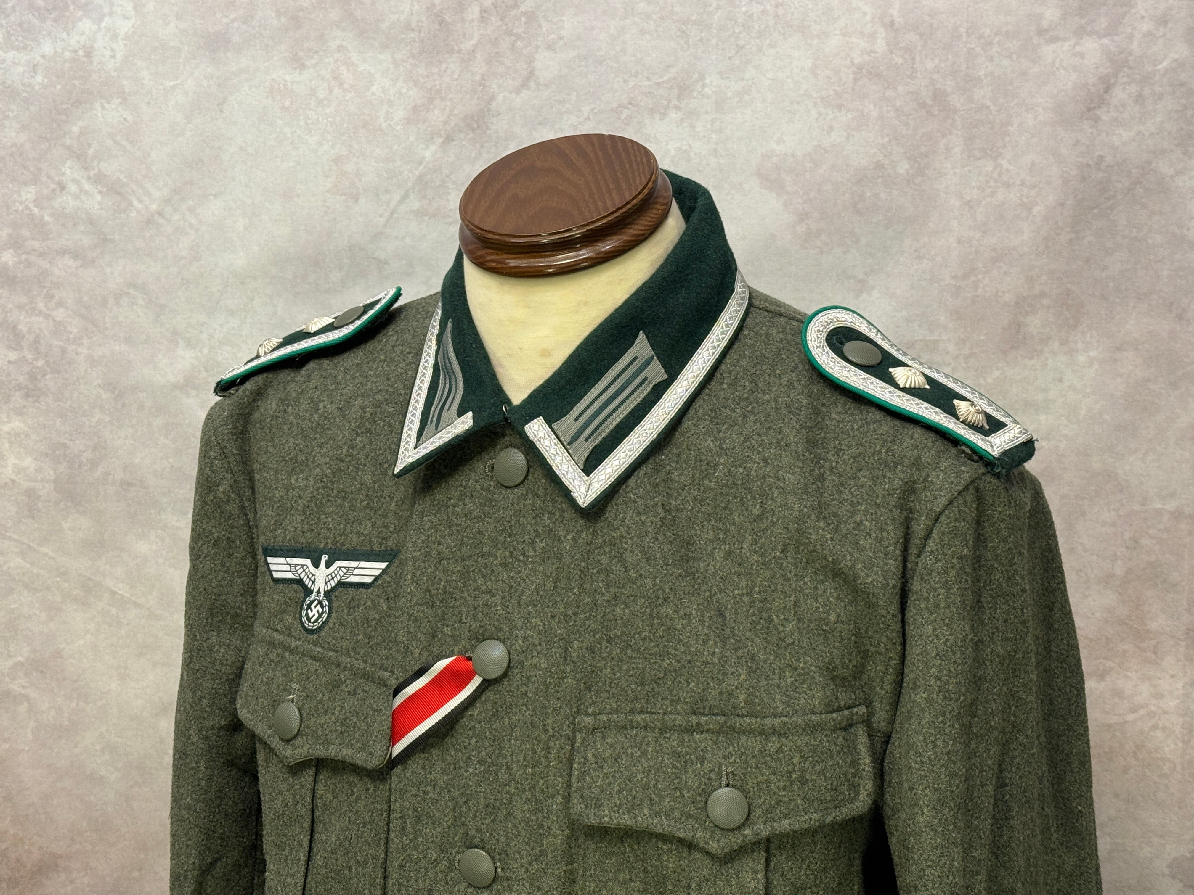 実物 ファシスト・イタリア　PNF 制服上衣　/　ドイツ同盟国　オルヴァーチェ オスマン帝国のイェニチェリ宮殿の守護者コスチューム 兵士と戦士の