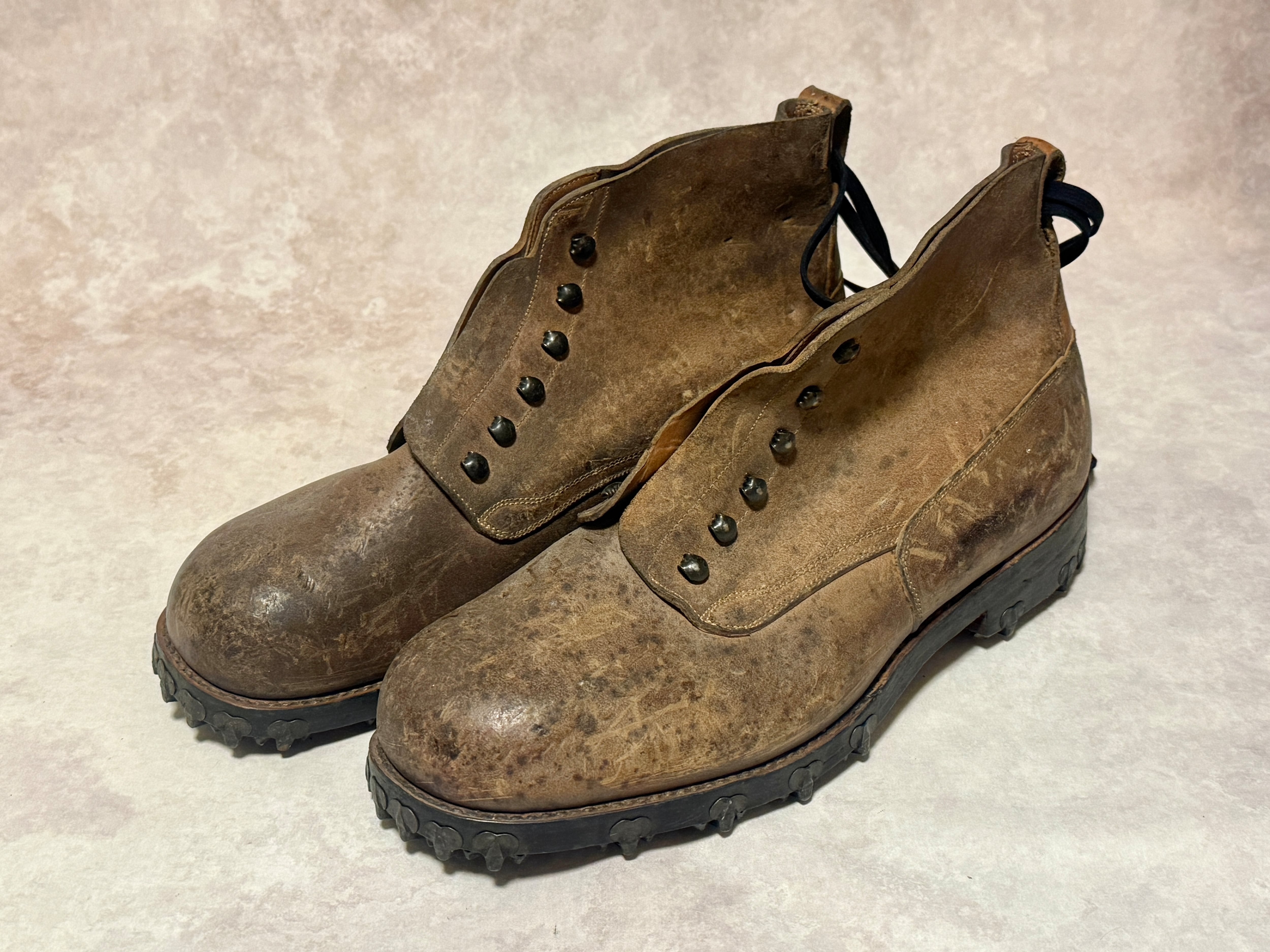 WWII ドイツ軍 山岳ブーツ代用 スイス軍実物ナーゲルブーツⒷ(32cm