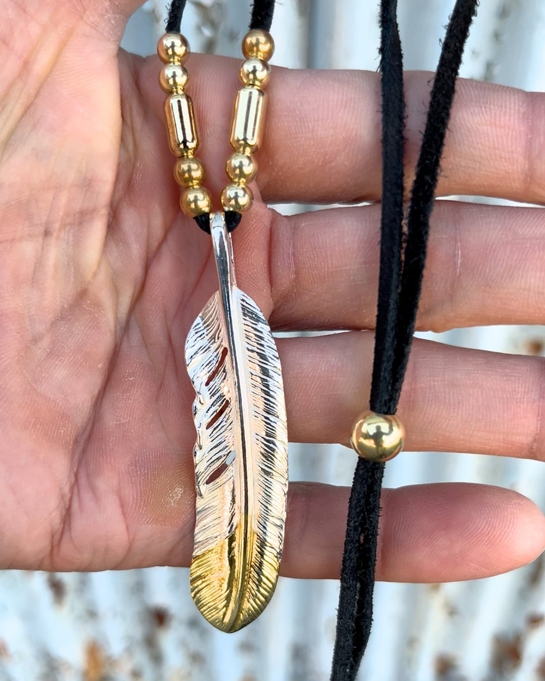 go81 先金特大フェザー（金の部分は真鍮）、ゴールドビーズ カスタム