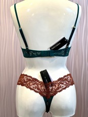 ジャニス ワイヤーブラジャー 70C アンドレサルダ