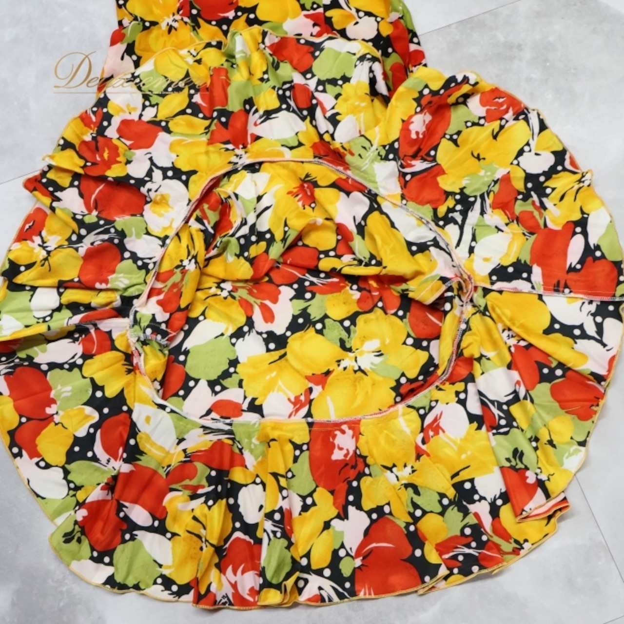 フラメンコ 衣装 ワンピース ドレス イエロー系 オレンジ系 レッド系 黄色 オレンジ 黒 ブラック 花柄 伸縮 ストレッチ 軽い パーティ 発表会 コスチューム おしゃれ レディース 女性用 フラワープリント