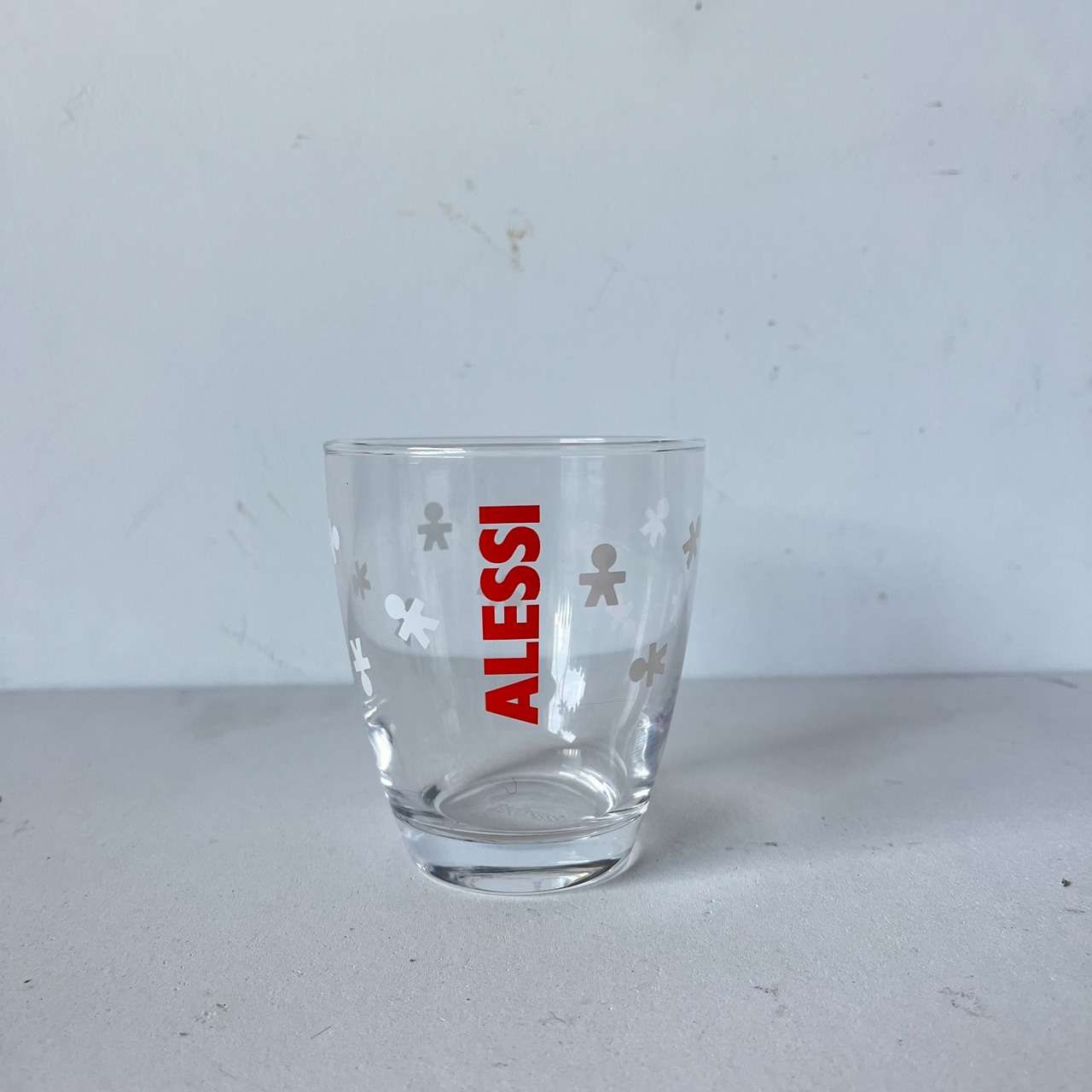 BOSS オリジナル ALESSI グラス レッド X ホワイト | “showcase” of 