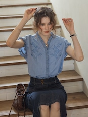 Azur Pétale Embroidery Frill Blouse F0718