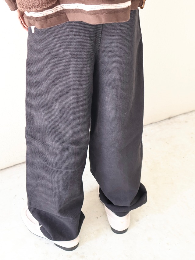 【ISA BOULDER】LANTERN TROUSERS/black
