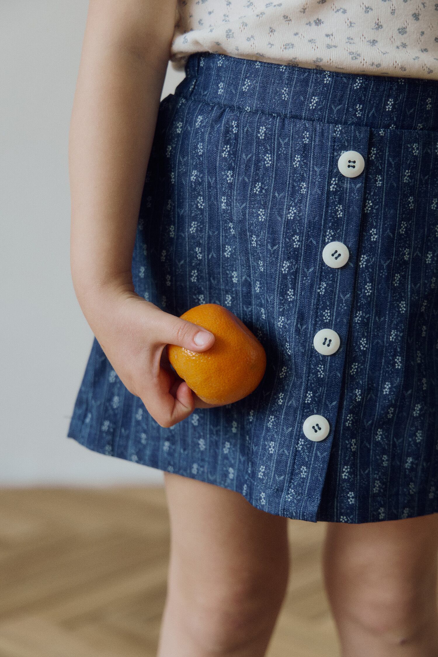 【予約】floral denim shorts /inné