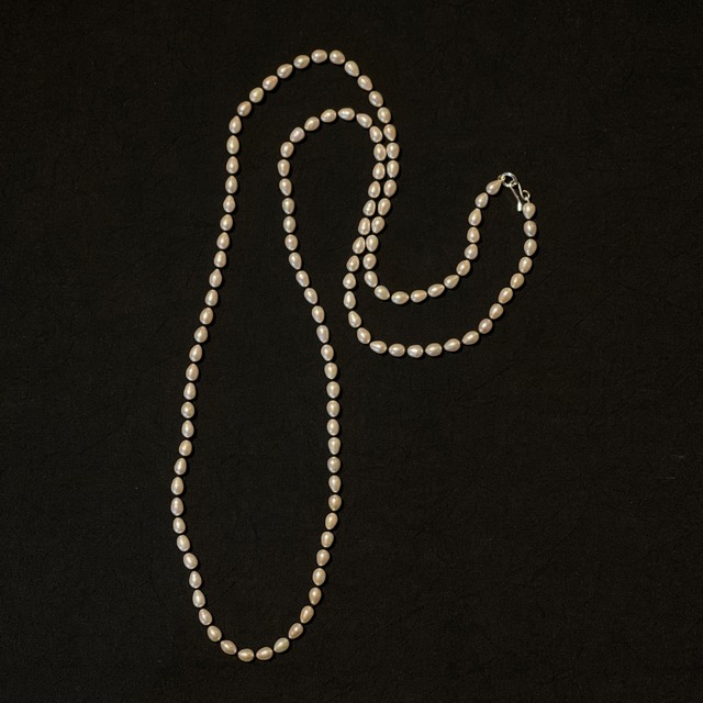 "BENJAMIN" Freshwater pearl long necklace