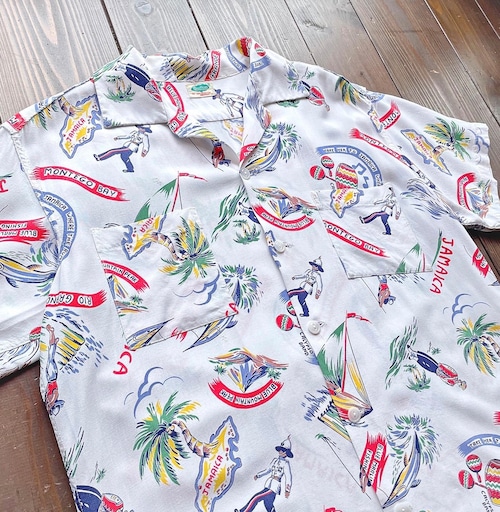 50s  Jamaica  souvenir  Open collar Rayon shirt   Size MEDIUM