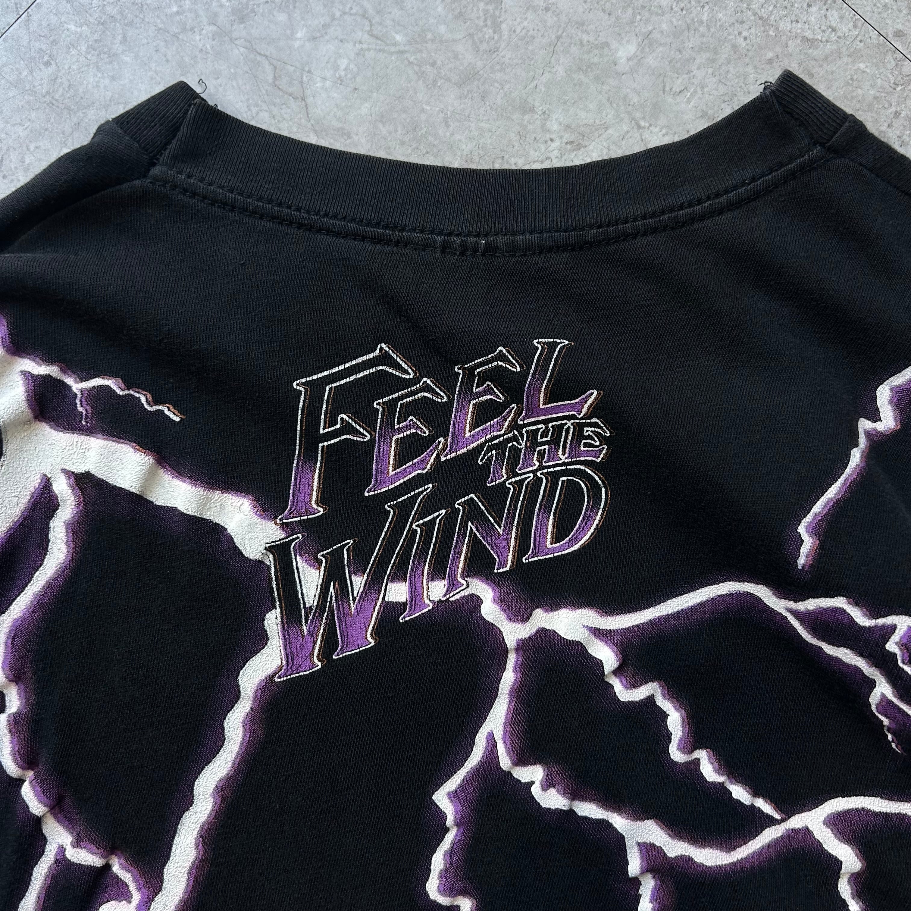 アメリカンサンダー　Tシャツ　FEEL THE WIND Vintage American Thunder Feel The Wind Kanye Mens Adult Shirt Size