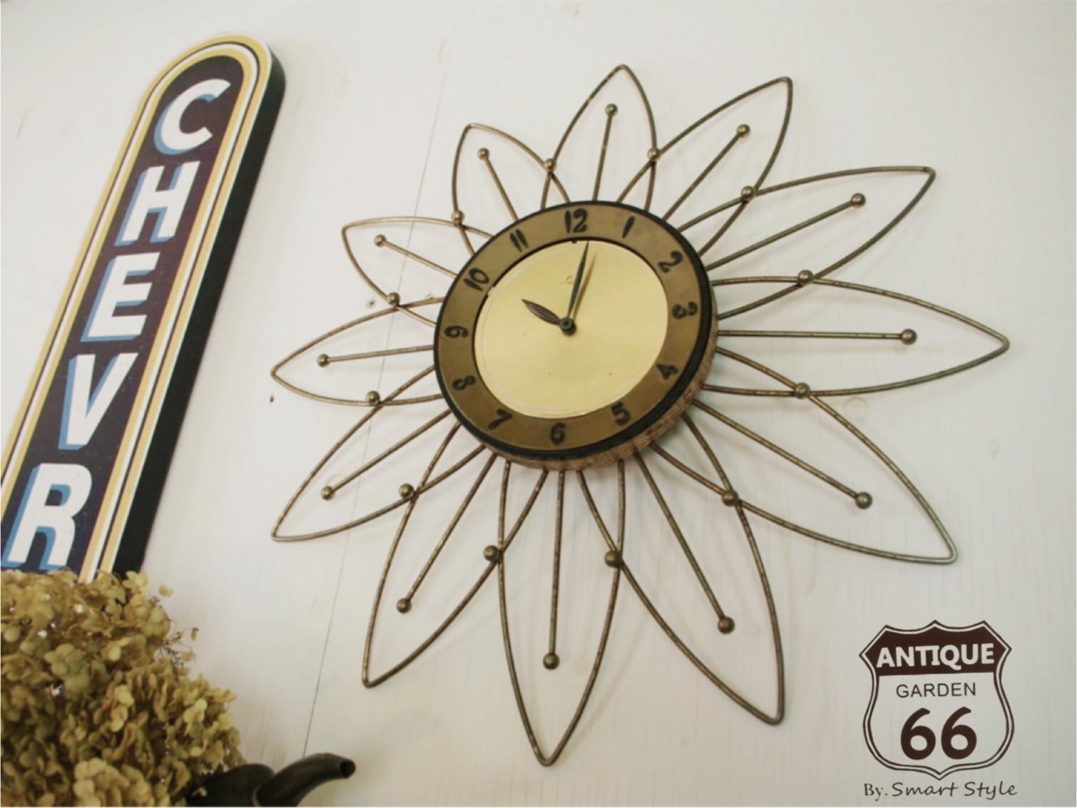 1960's ミッドセンチュリー Luxヴィンテージスターバーストクロック/サンバースト壁掛け時計【A-059】 Antique  Style～【アンスタ】アメリカ買付けのヴィンテージ・アンティークのおみせ。