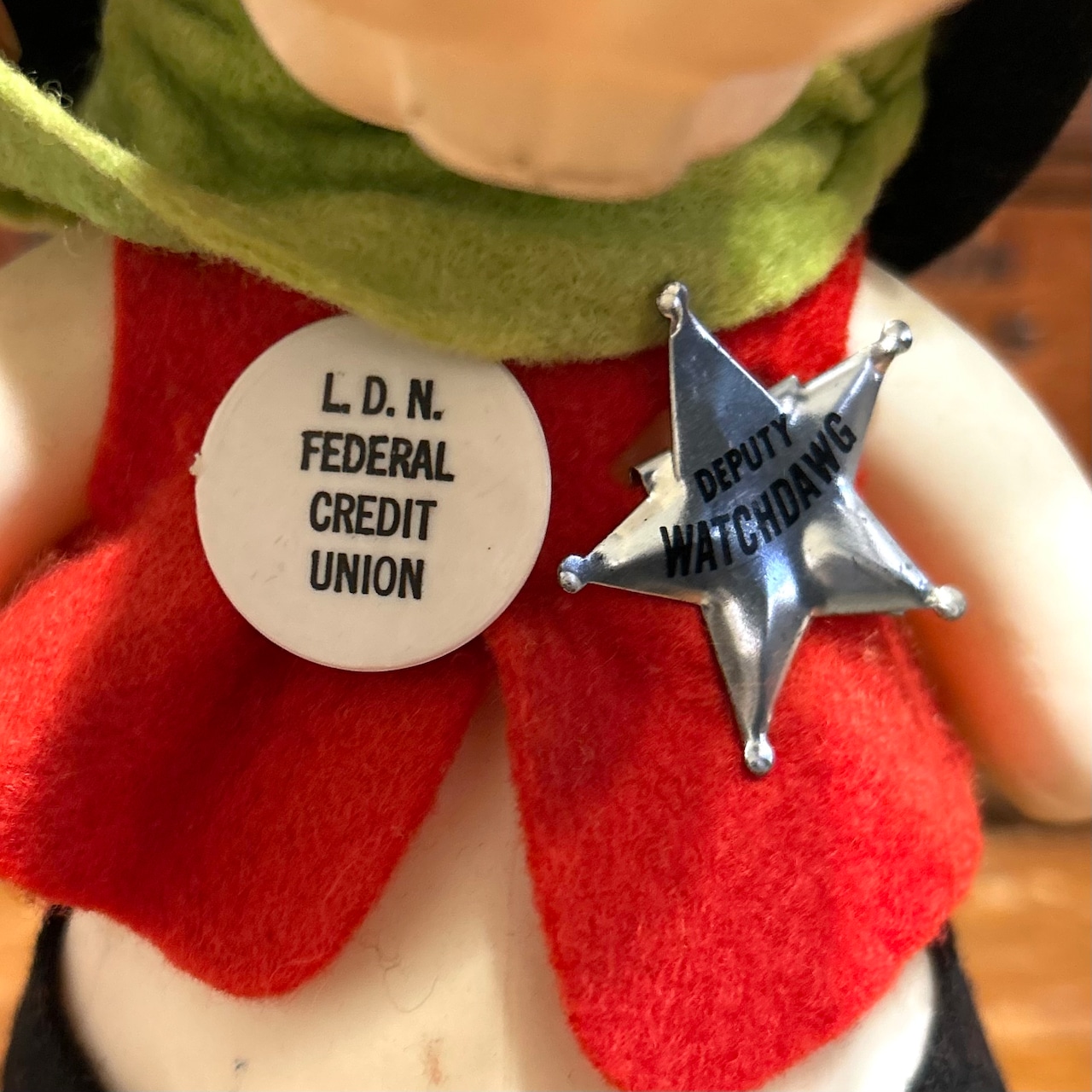 ロイデスドッグ・ノベルティバンク 保安官 ドッグ ソフビ 貯金箱 コインバンク D-70