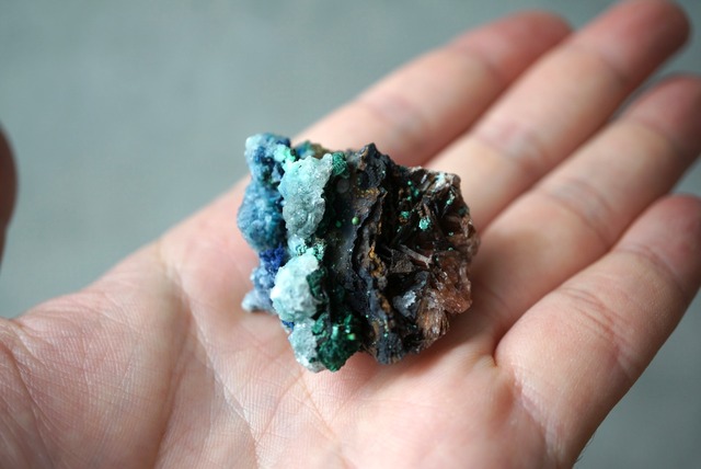 モロッコ産アズライト/マラカイト/バライト/クォーツ Azurite/Malachite/Baryte/Quartz 1503