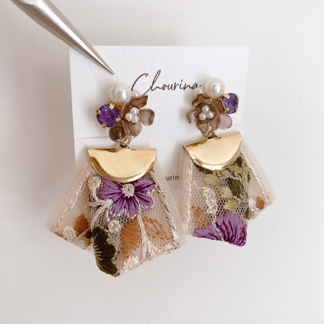 purple flower & インド刺繍リボン イヤリング／ピアス | Pay ID