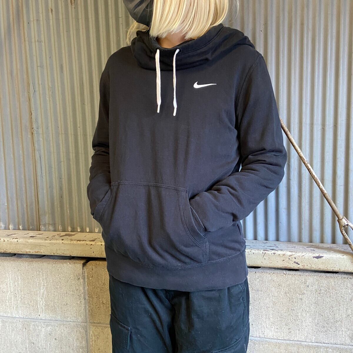 NIKE ナイキ ワンポイントロゴ刺繍 タートルネック スウェットパーカー 