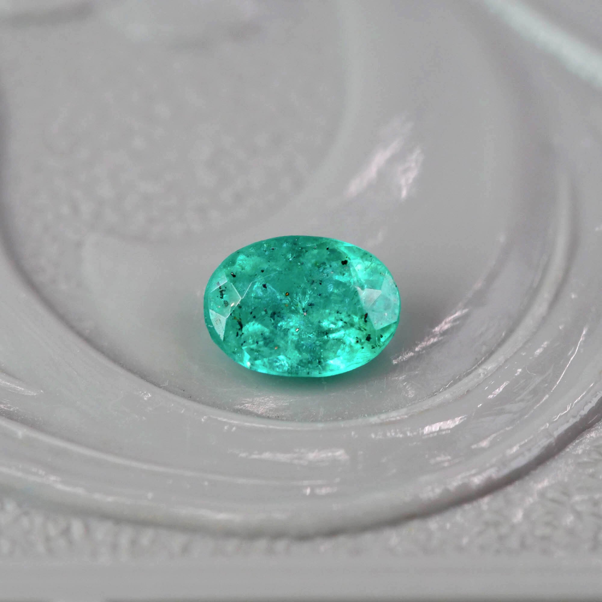 パライバトルマリン 0.180ct ブラジル産 マーキスカット 5.8mm×2.6mm